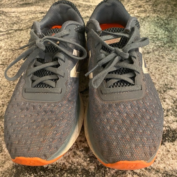 Women’s New Balance Fresh Foam - Picture 2 of 6